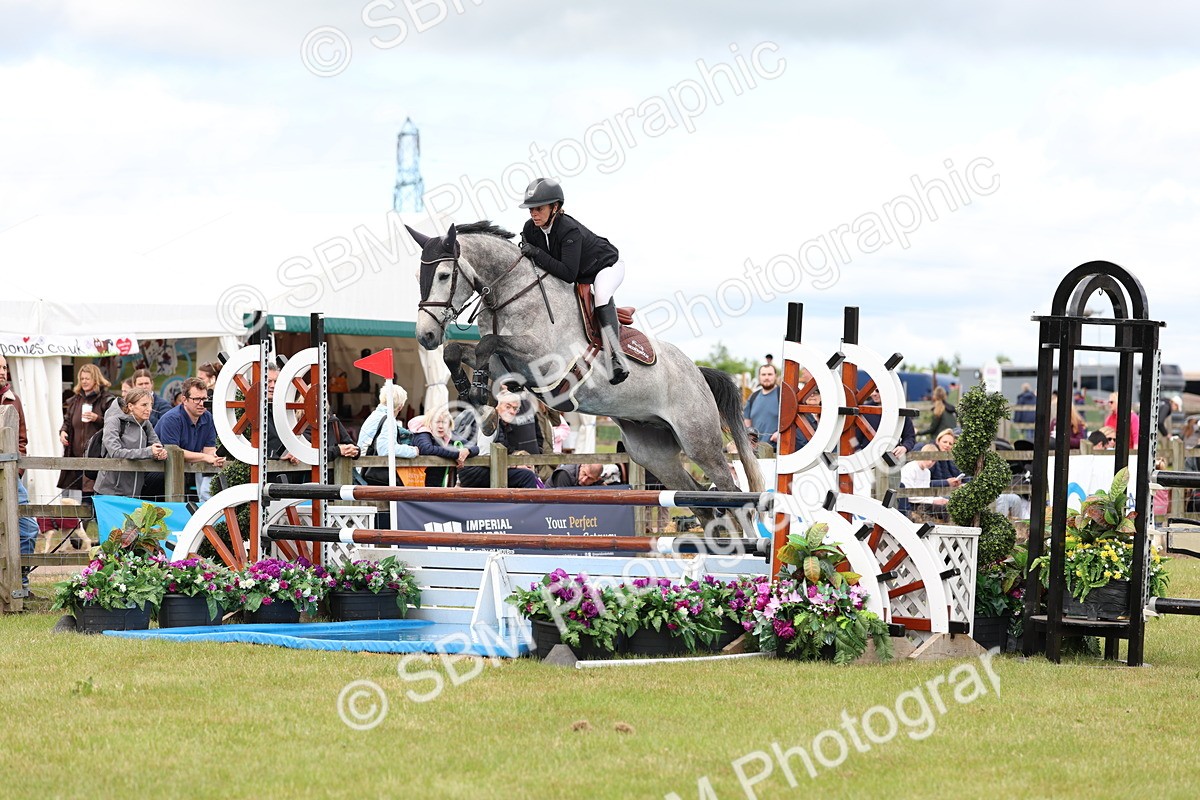 SBM_13710 - Class 206 - Senior Newcomers - 1.10m Open