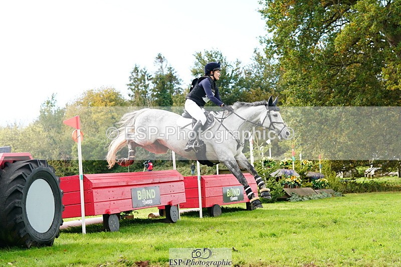 251025A-131530-20579 - F-464-Sophie.Aldrich