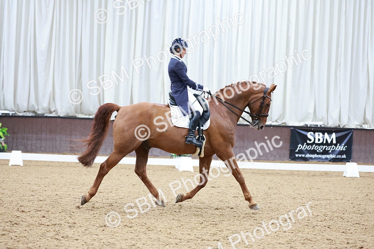 SBM_020844 - Class 13 - FEI INT I - 16.26-17.14