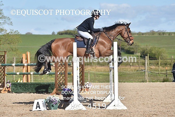 JAC_4519 - CLASS 11 SAT Andrew Hamilton Coach, RHS Foxhunter Championship Qualifier