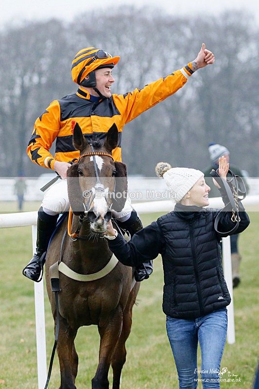 PtP 230122 373 - Cocklebarrow Races - Heythrop Hunt - 23/01/22