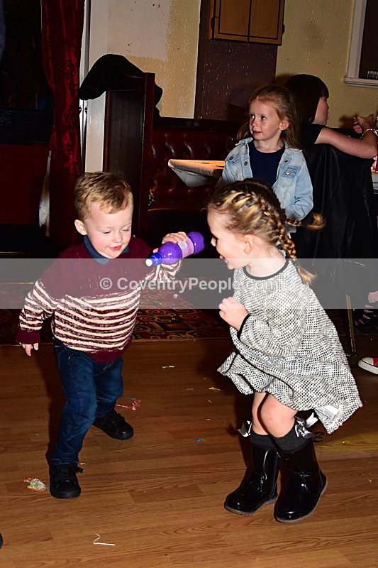 HAS-175 - Ash and Leanne