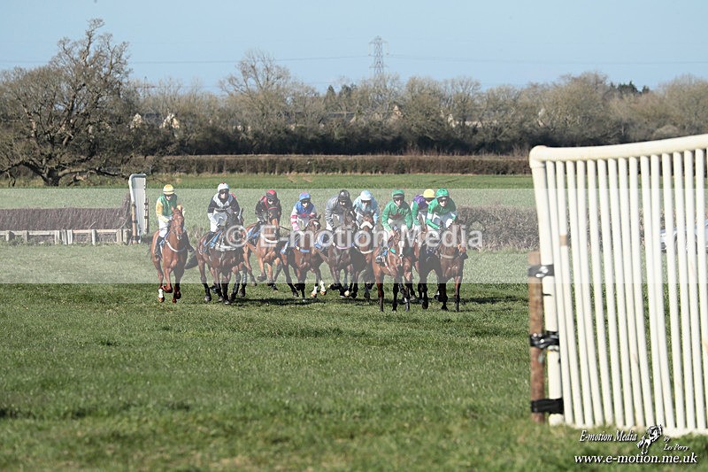 PtP 210326 671 - VWH Cirencester Races 21/03/26