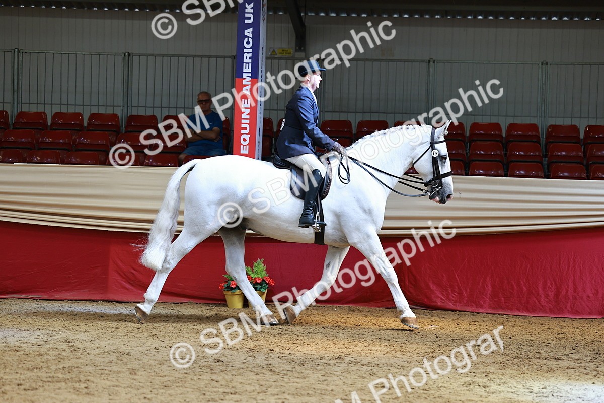 SBM_23264 - class 906 - Supreme Final - Ridden Pre Vet