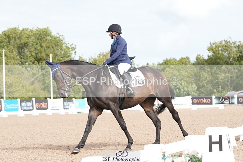 250906-103548-01275 - 033-Caroline.HeardNever.Wait