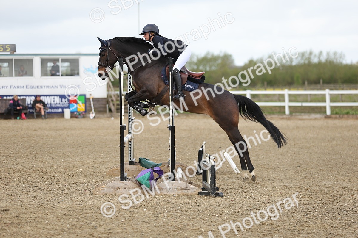 SBM_000097 - Class 1 - Clear Round