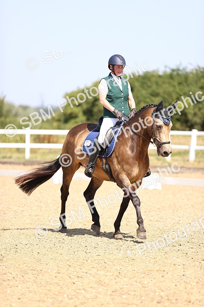 SBM_009476 - Novice 5 - 9.50-10.53
