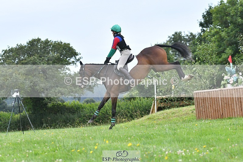 240803-121210-03502 - 019-Maisie_Randle-VILLANELLE