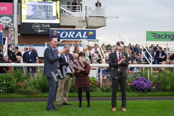 yr09102021r6-44 - Race 6 4.25pm Coral Best Odds Guaranteed Handicap