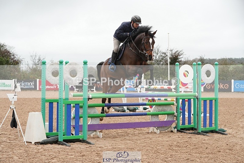 251109-111654-03514 - Cls 20 Newcomers and 1.10m Open