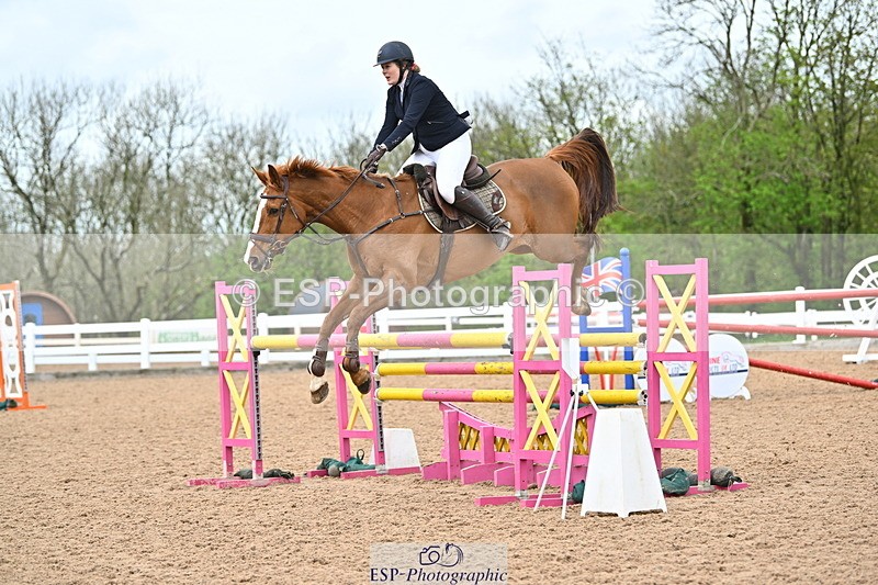 240501A-144106-01114 - Cls 8 Snr Foxhunter and 1.20m Open