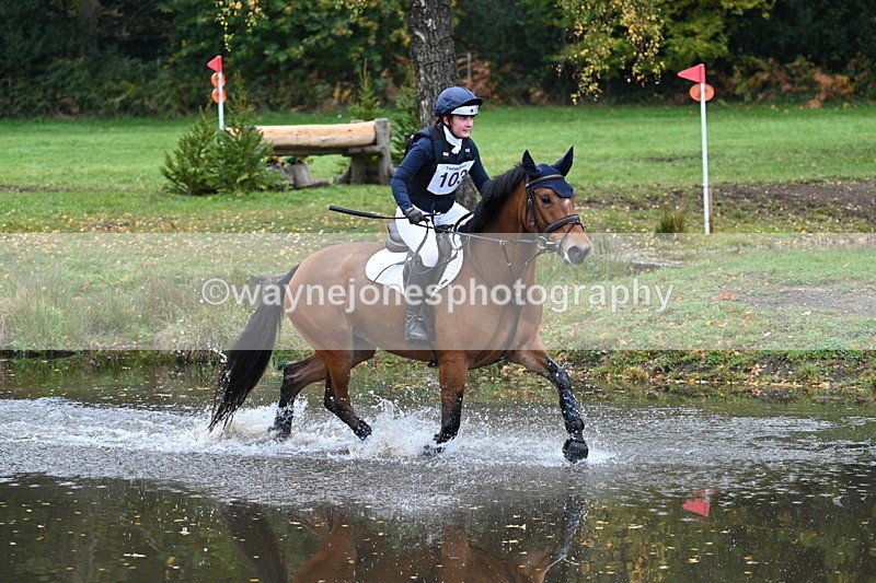 WJ7_3152 - Time 10:47 to 11:11 at the water