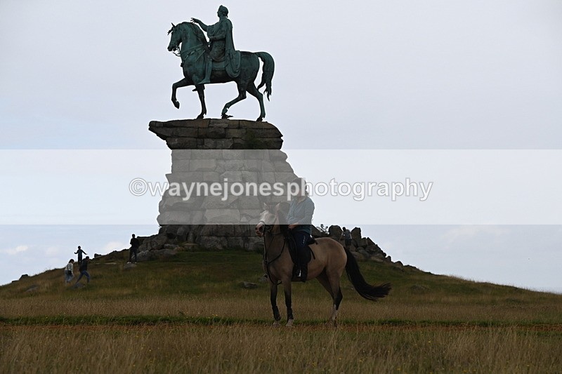 DSC_8318 - Time at Statue 13:52 to 14:33
