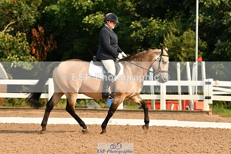 250817-092413-06895 - 082-Sarah.DavisWinston.Classic.Gold