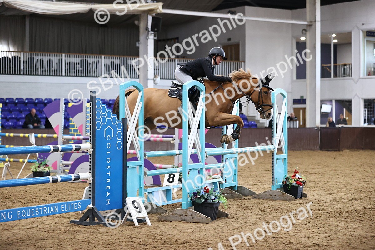 SBM_001838 - Class 4 - Senior Newcomers - 1.10m Open