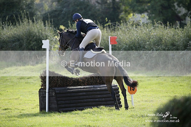  WWHT 171021 3525 - Intermediate Pairs (0.90m)  17/10/21