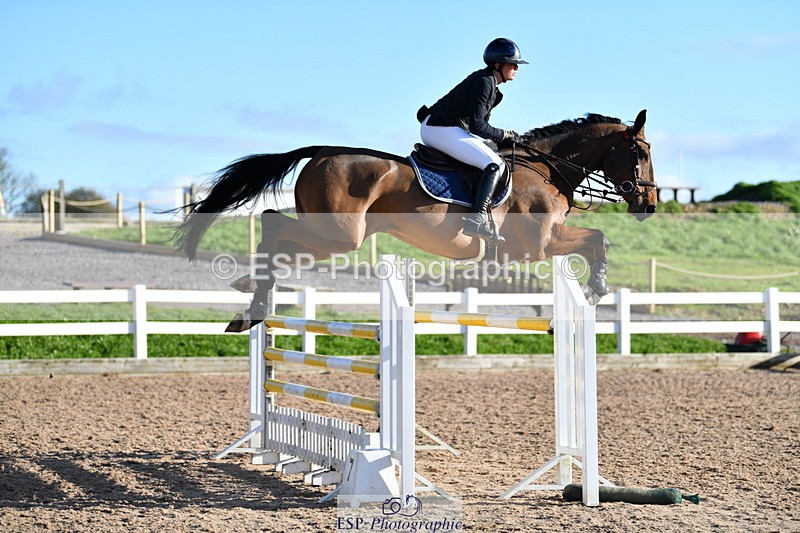 231110A-144609-00868 - Cls 6 Foxhunter & 1.20m Open