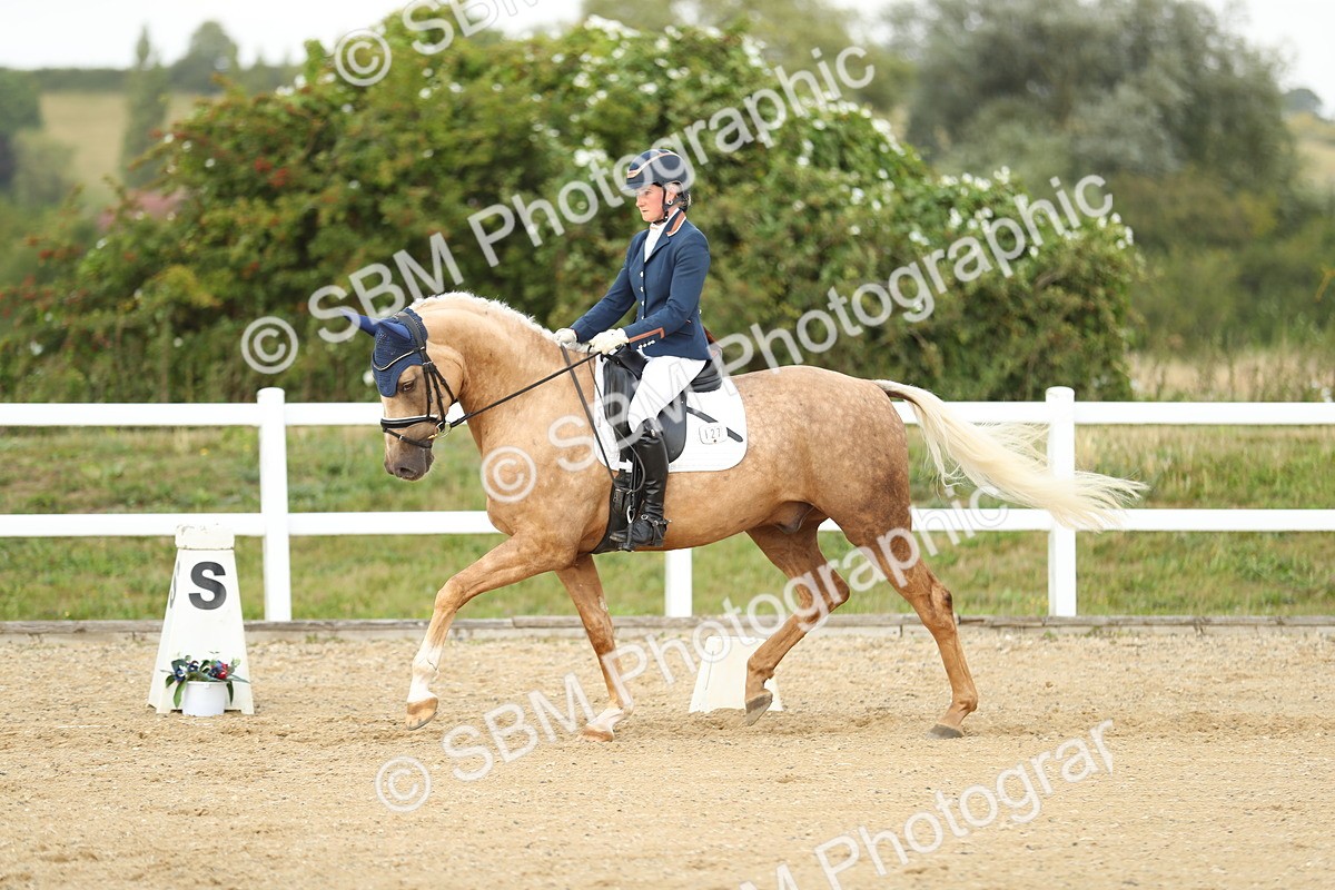 SBM_018493 - Class 14 - Novice 23 - 15.16-16.19