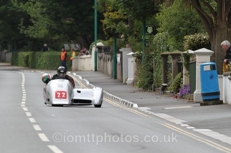 Mike Cookson & Alun Thomas - Sure Sidecar Race 2