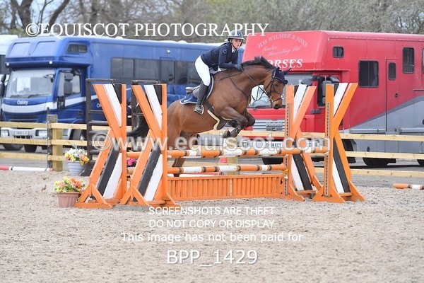 BPP_1429 - CLASS 15 SAT Senior BritiNovice/ 90cm Open