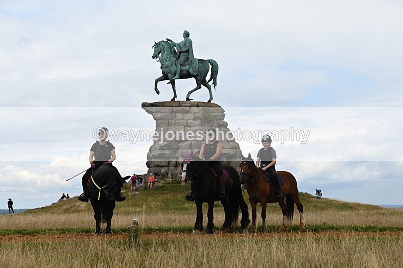 DSC_7531 - Time at Statue 13:16 to 13:52