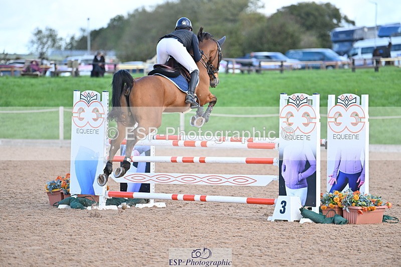 231014A-112134-04359 - Cls 18 Newcomers & 1.10m Open