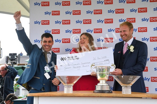 260823-Race 4-Absurde-1146 - Race 4 Sky Bet Ebor Handicap