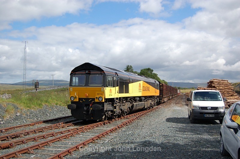 5.8.11 66744 6Z69 Ribblehead - Chrik, Ribblehead Siding - Ribblehead sidings