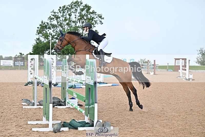 260610-122026-00412 - Cls 5 Snr Newcomers and 1.10m