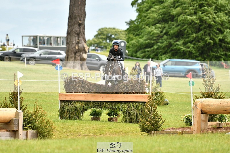 250525A-143622-16968 - D-404-Tom.Jackson-PLOT.TWIST.B