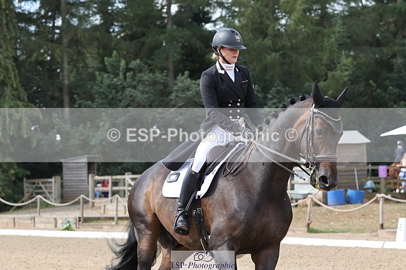 250809A-102647-02393 - 104-Emily.OrmerodFLS.Samphire