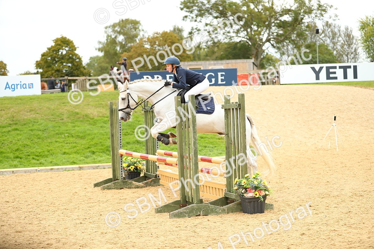 SBM_75966 - J19 - Junior 90cm Supreme Championship