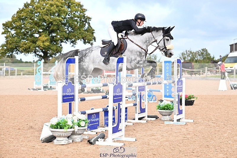 251005-100153-02661 - Cls 15 Foxhunter and 1.20m