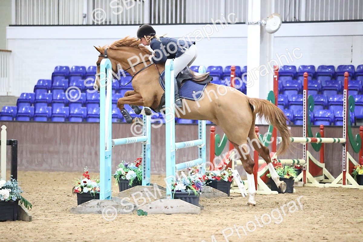 SBM_003042_Class 8 - Senior British Novice - 90cm Open - Debbie