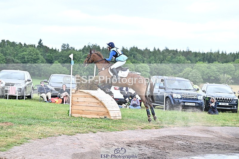 250525A-121254-15956 - D-402-Isabelle.Cook-CYMOON.F.Z