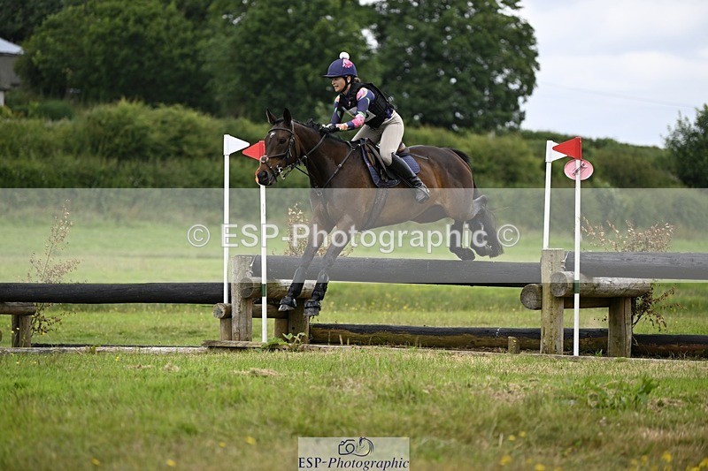 240630-123057-00875 - 916-Harriet_Parkes-Just_Henny