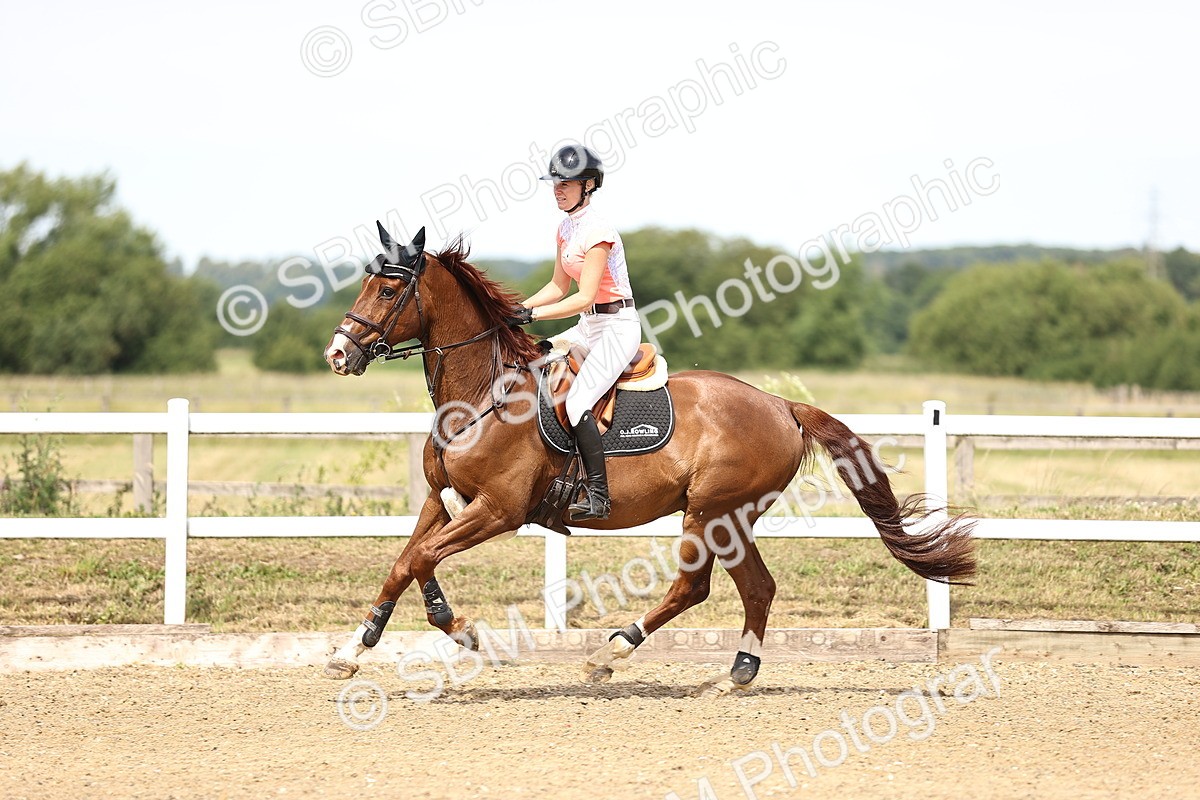 SBM_000455 - Class 15 - Redpost Equestian Senior Foxhunter - 1.20m