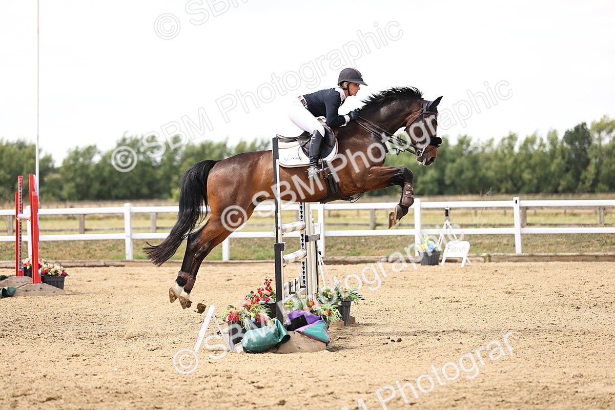 SBM_010565 - Class 9 - Senior Foxhunter - 1.20m Open