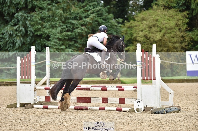 240802-101904-00791 - 70cm Round 1