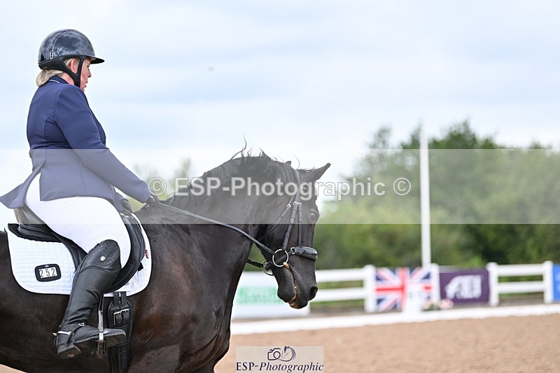 240817A-120526-08190 - 252-Alison.Andrews-Bercoed.Sambo