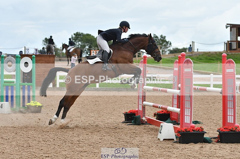 240727A-155941-06496 - Cls 24 1.05m Amateur Qualifier