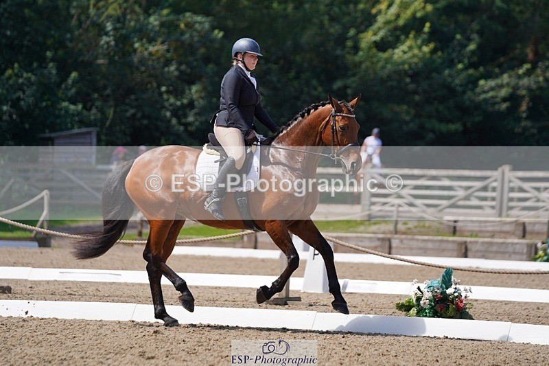 240719-115152-01336 - 279-Philippa_James-Lily_ley
