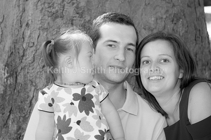 6SKJ9943 copy - Kelly and Family.