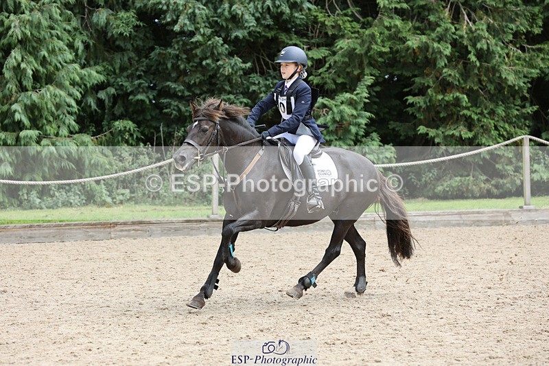 240823X-140601-18181 - 70cm R1 13.45 to 15.30