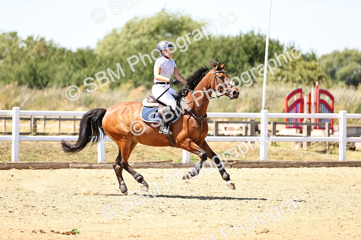 SBM_014861 - Class 15 - Senior Newcomers - 1.10m Open