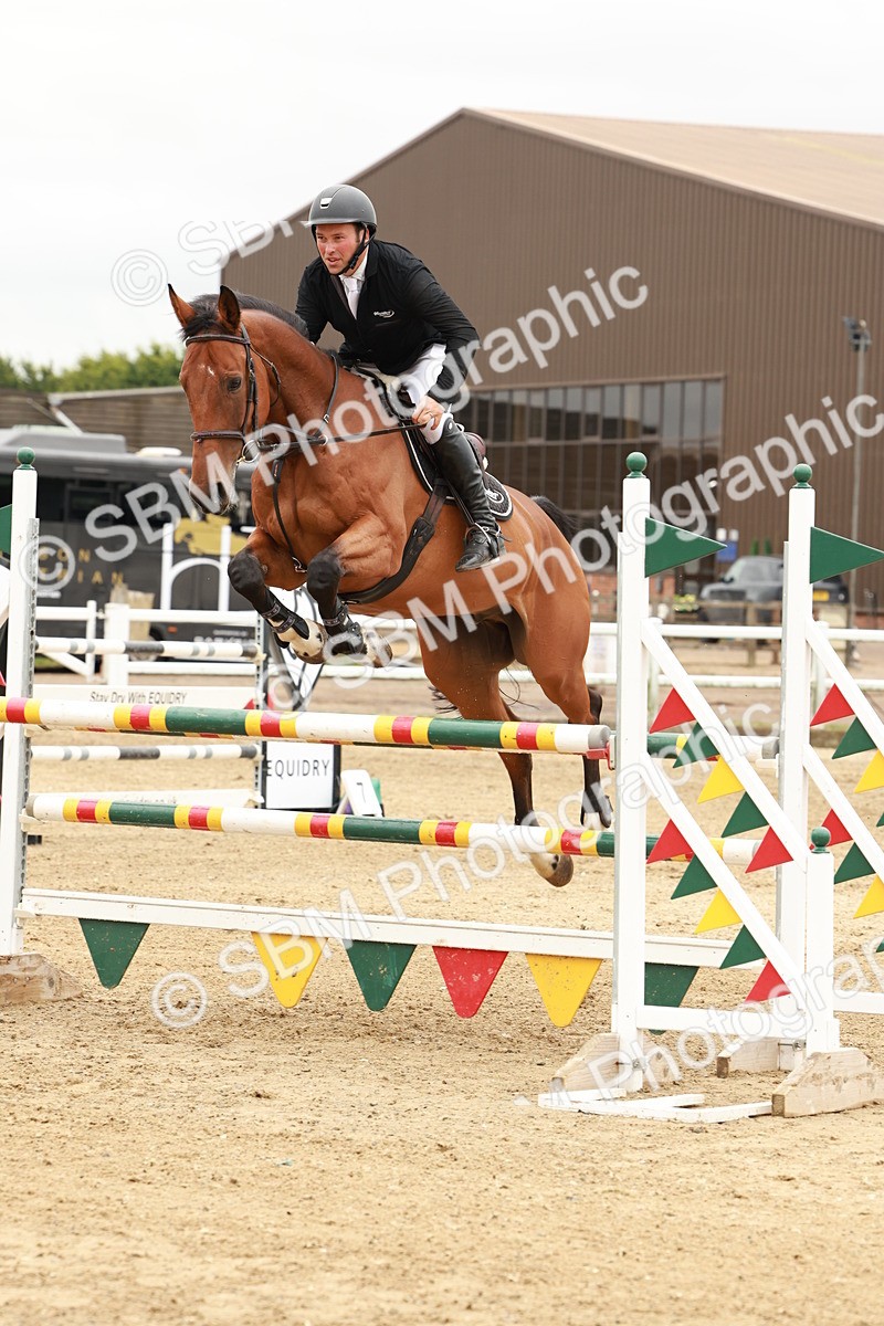 1I0A7921 - Class 5 - Senior Foxhunter 1.20m