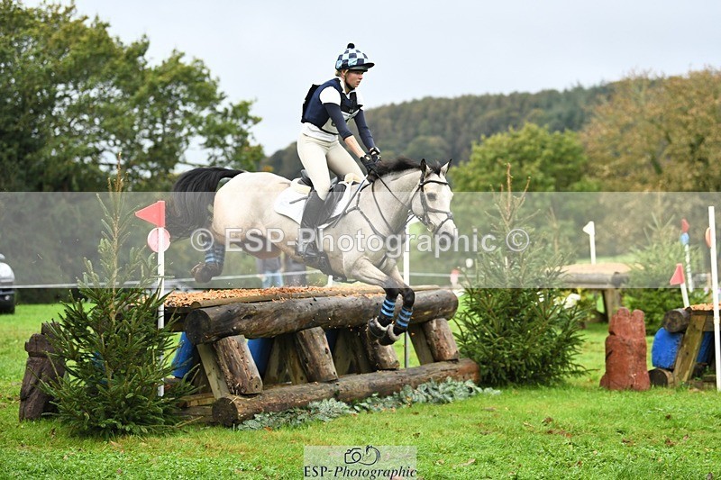 231021-100653-14084 - 619-GARVAGH.GOLDEN.OAK-Ella.Snow-SC+XC