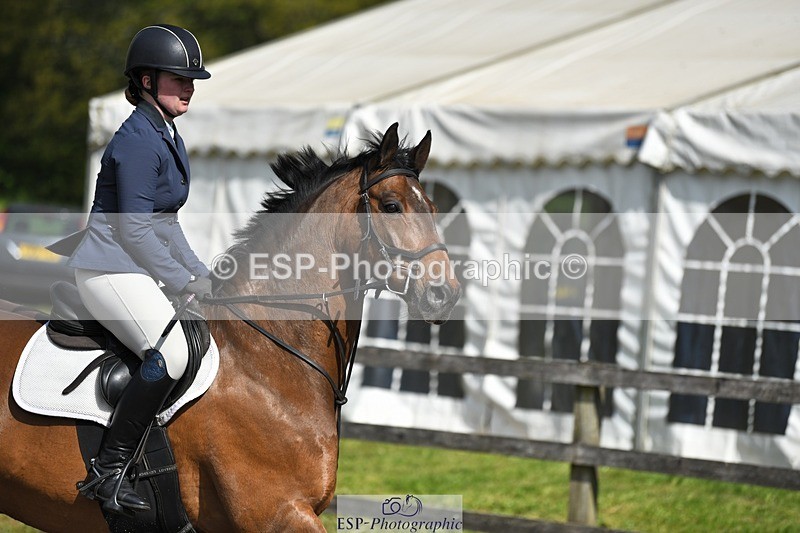 230512-101054-00479 - Cls 10 Snr 85cm Schooling