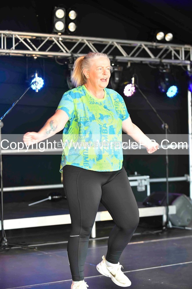 SH4_0124 - Zumba with Sara Ann.