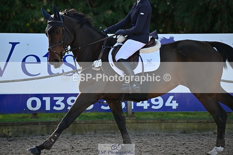 231022-114623-26445 - 312-HALVANNA.THE.LAST.SONG-Holly.Horton-SJ